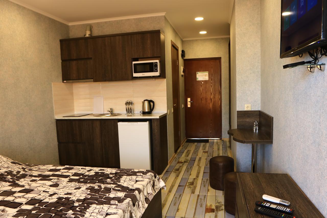 Apartament Denis In Apart-Otel Residenc バトゥーミ エクステリア 写真